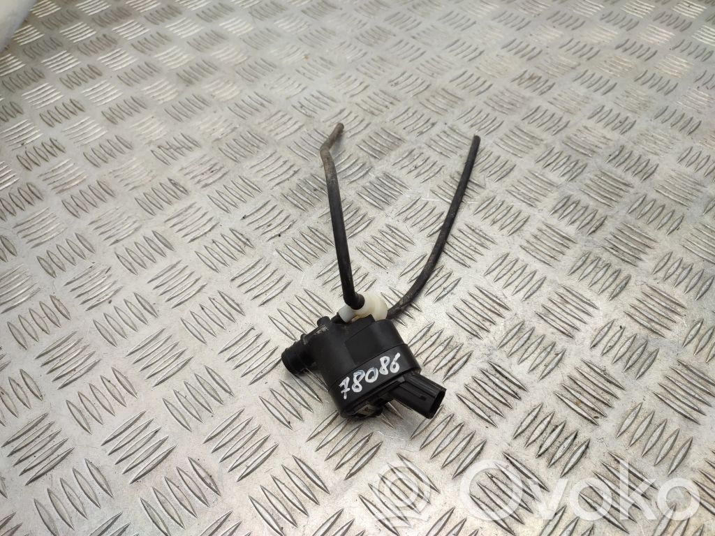 KIA Ceed Windscreen/windshield washer pump 