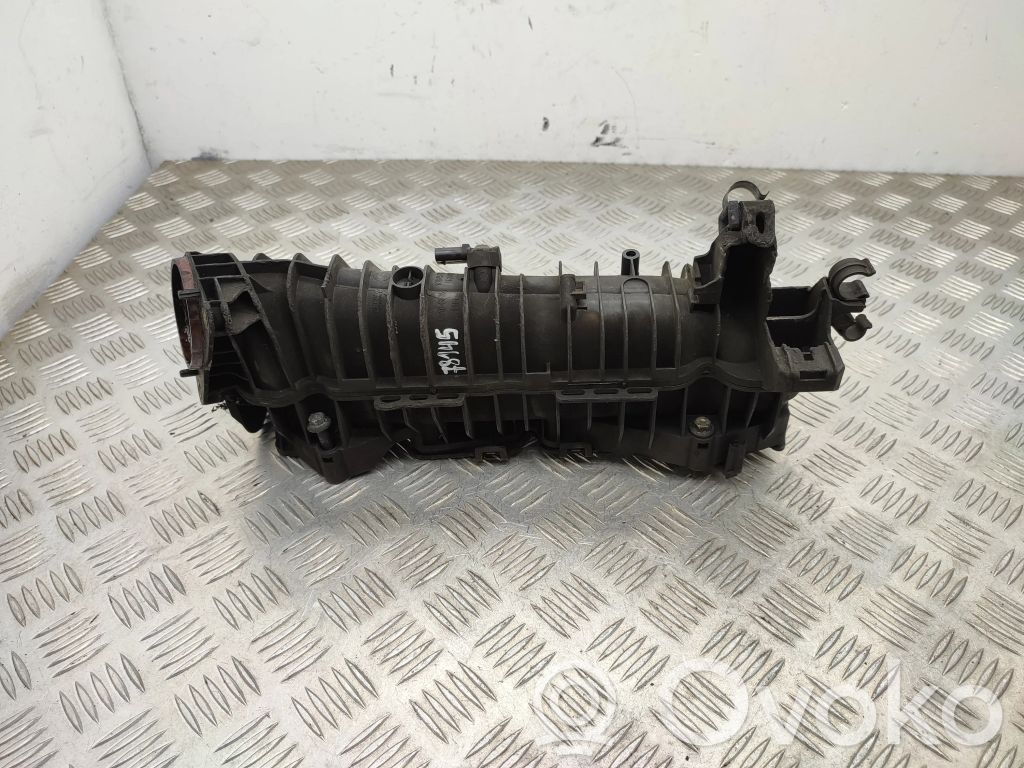 BMW X3 F25 Intake manifold 