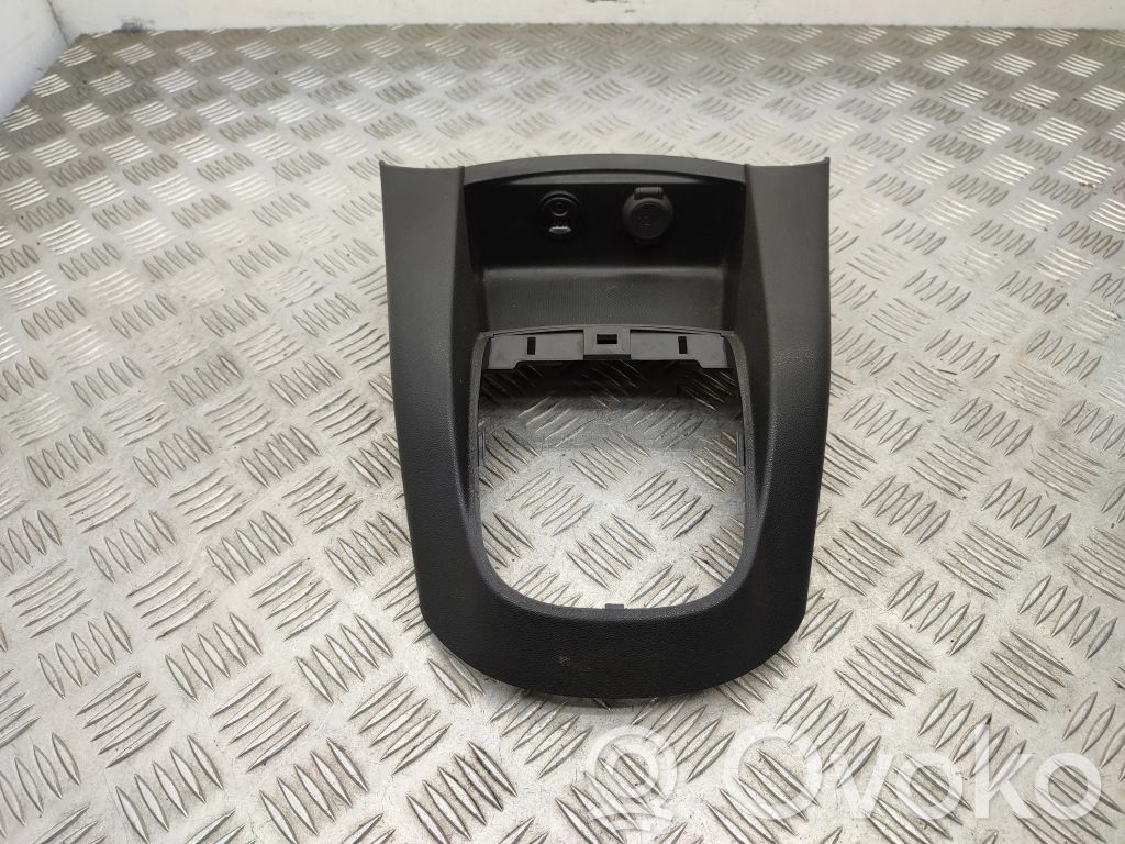 Citroen C4 II USB savienotājs 