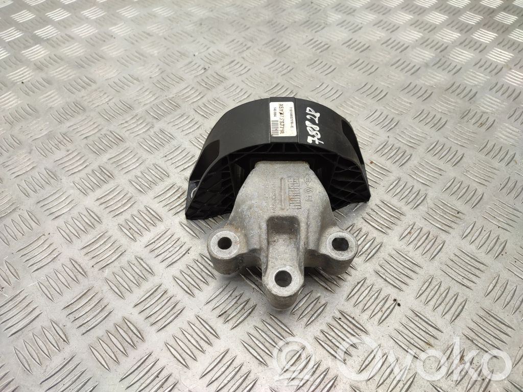 Renault Zoe Engine mount bracket 