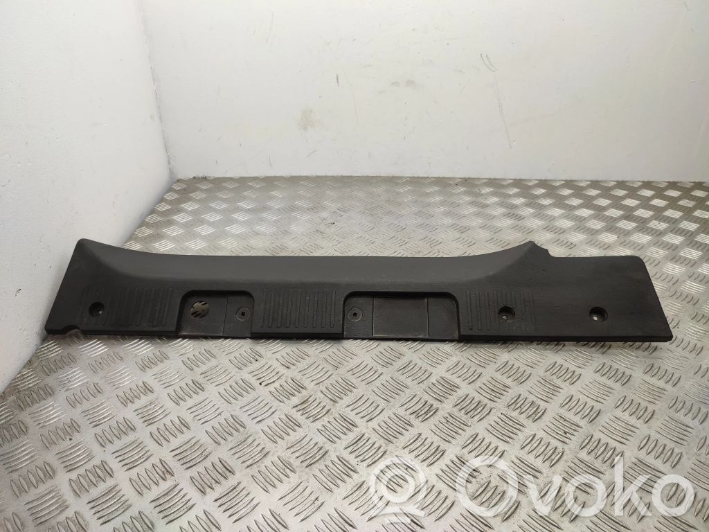 Renault Express Side skirt front trim 