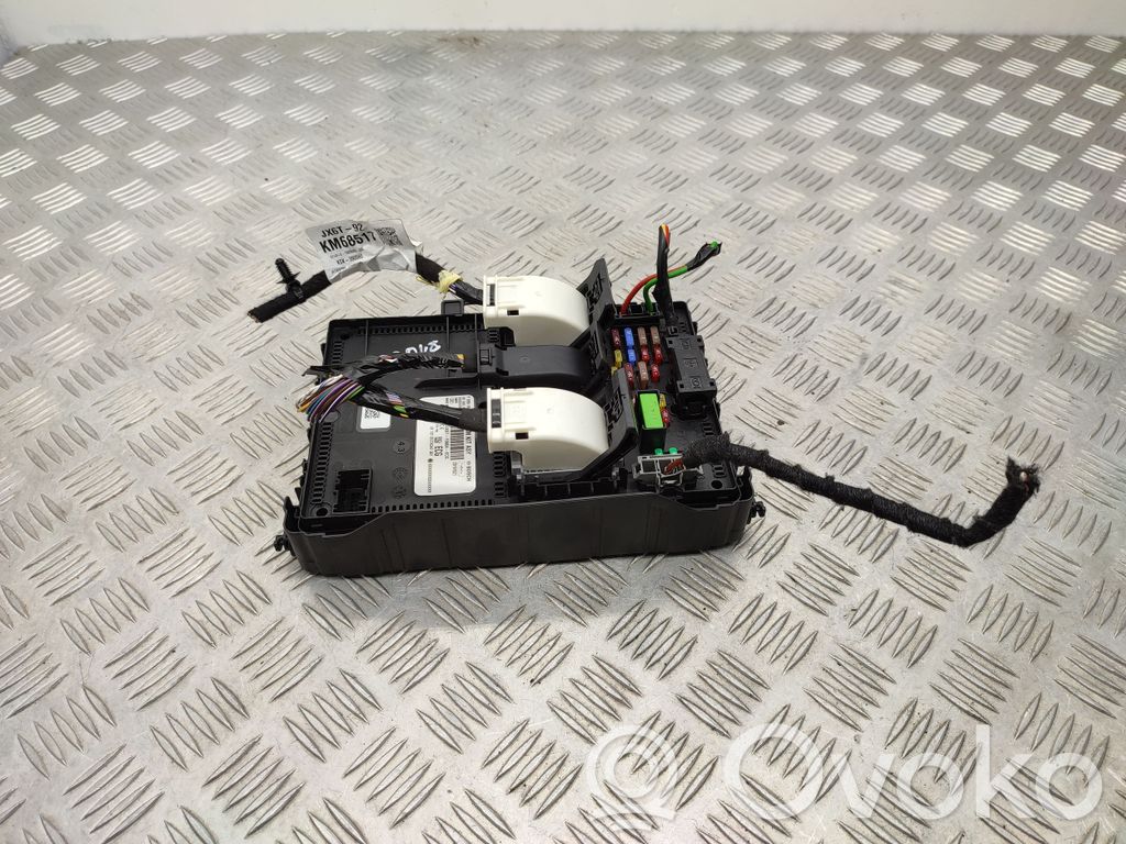 Ford Focus Comfort/convenience module 