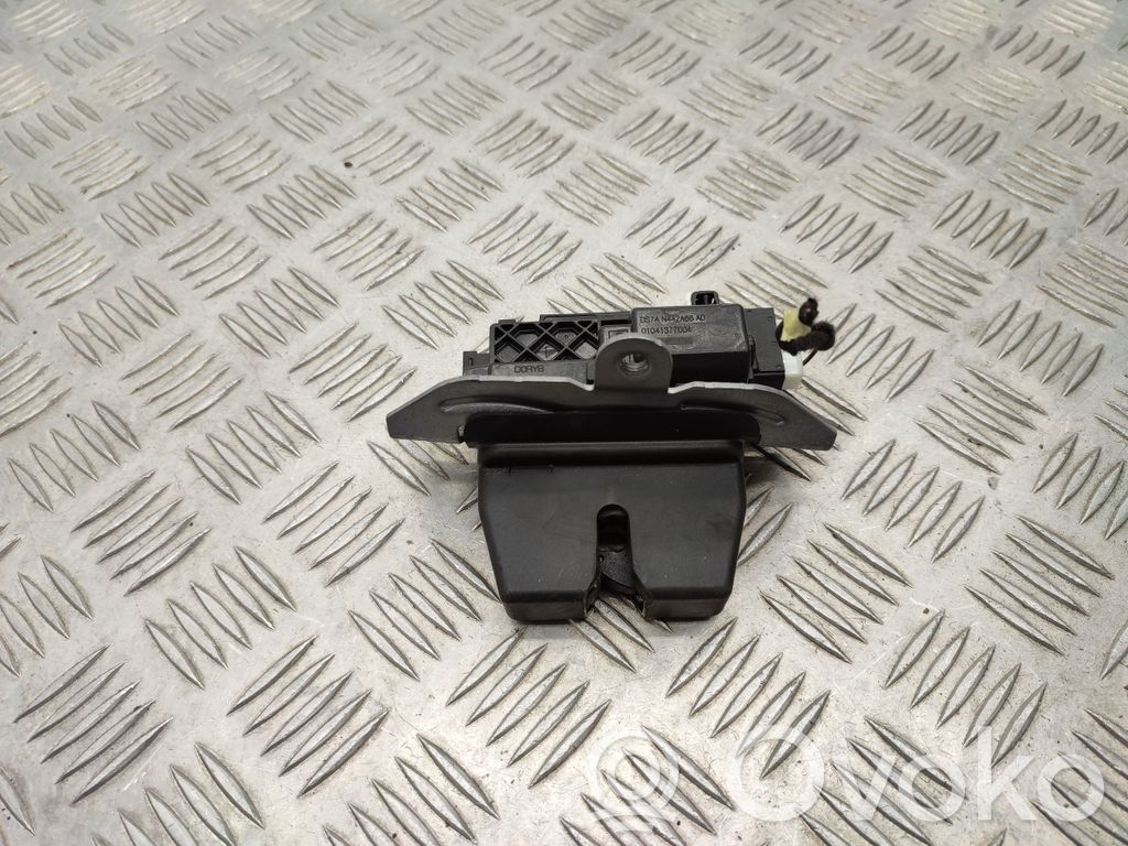 Tailgate/trunk/boot lock/catch/latch   DS7AN442A66AD