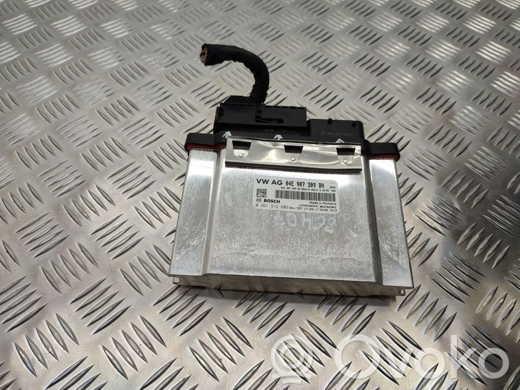 Volkswagen Golf Sportsvan Engine control unit/module 