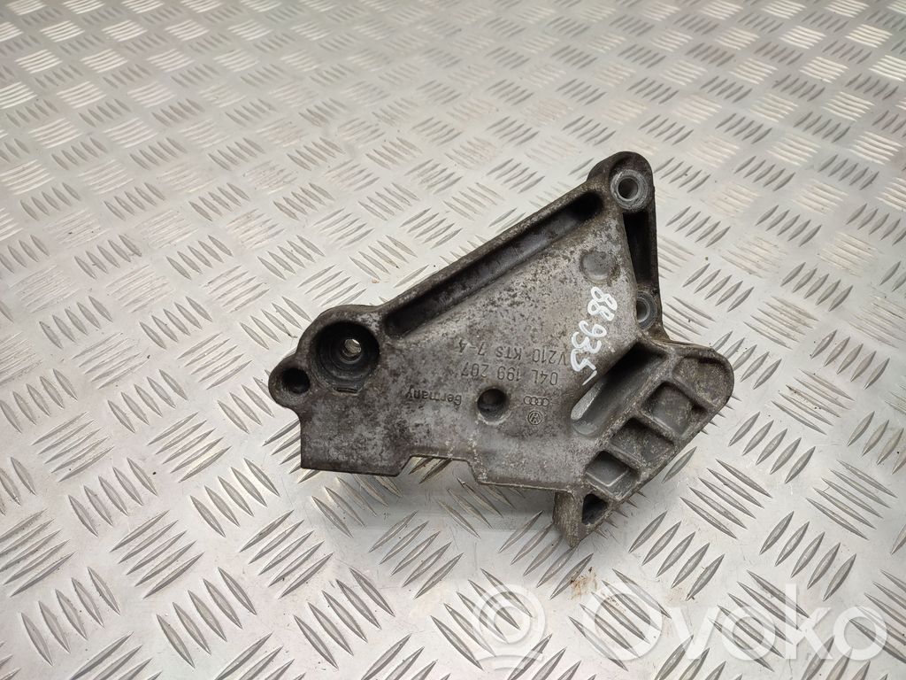 Seat Leon (5F) Engine mounting bracket 