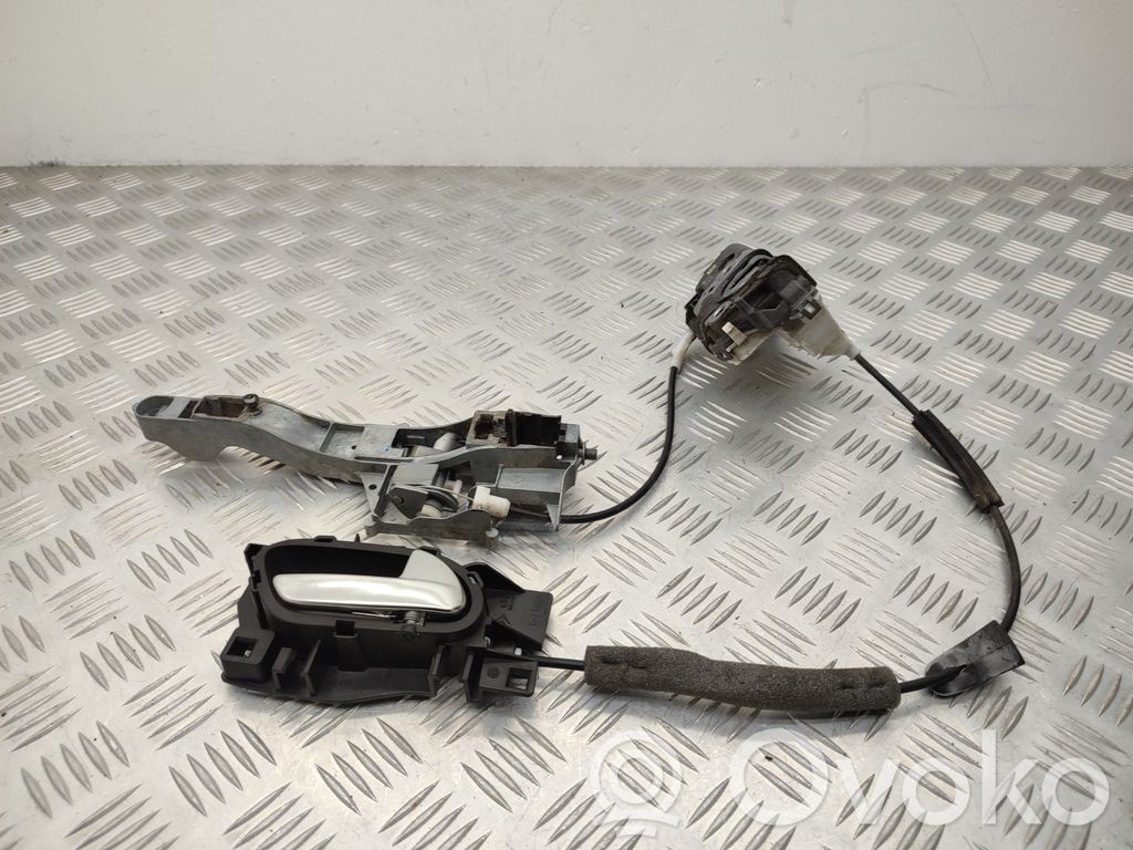 Citroen C5 Priekšpusē slēdzene 