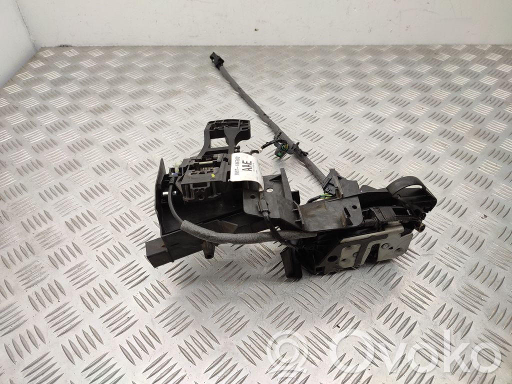 Ford Focus Zamek drzwi przednich 
