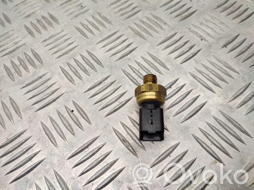 Opel Astra L Sensor de presión del aceite 
