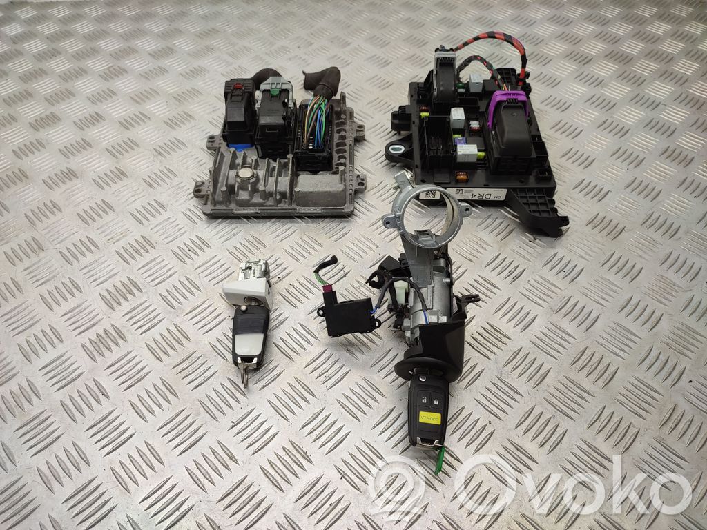 Opel Zafira C Engine ECU kit and lock set 