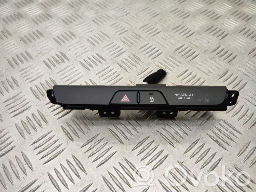 KIA Stonic Central locking switch button 