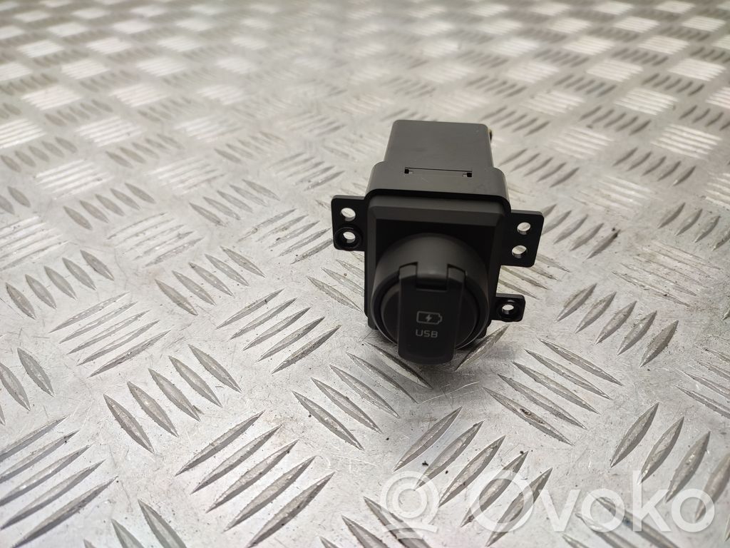 KIA Sportage Enchufe conector USB 
