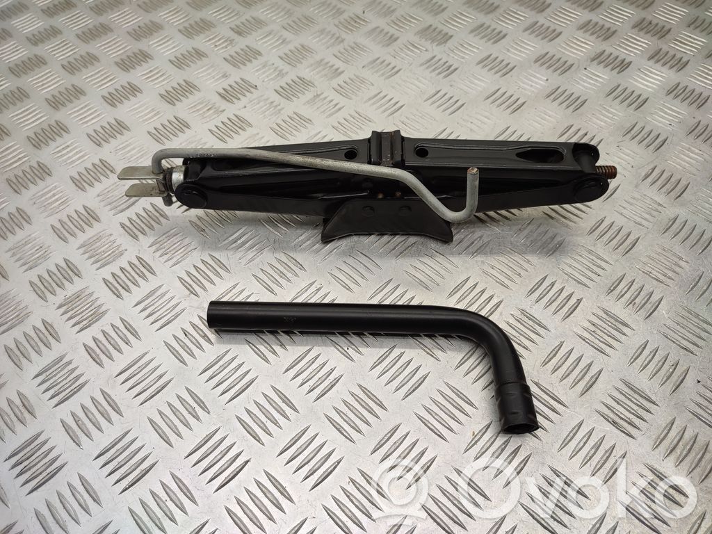 Dacia Logan II Lift Jack 