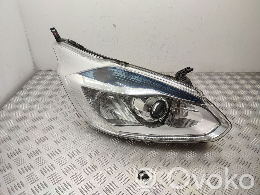 Ford Transit Custom Headlight/headlamp 