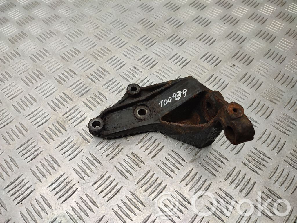 Iveco Daily 6th gen Engine mounting bracket 