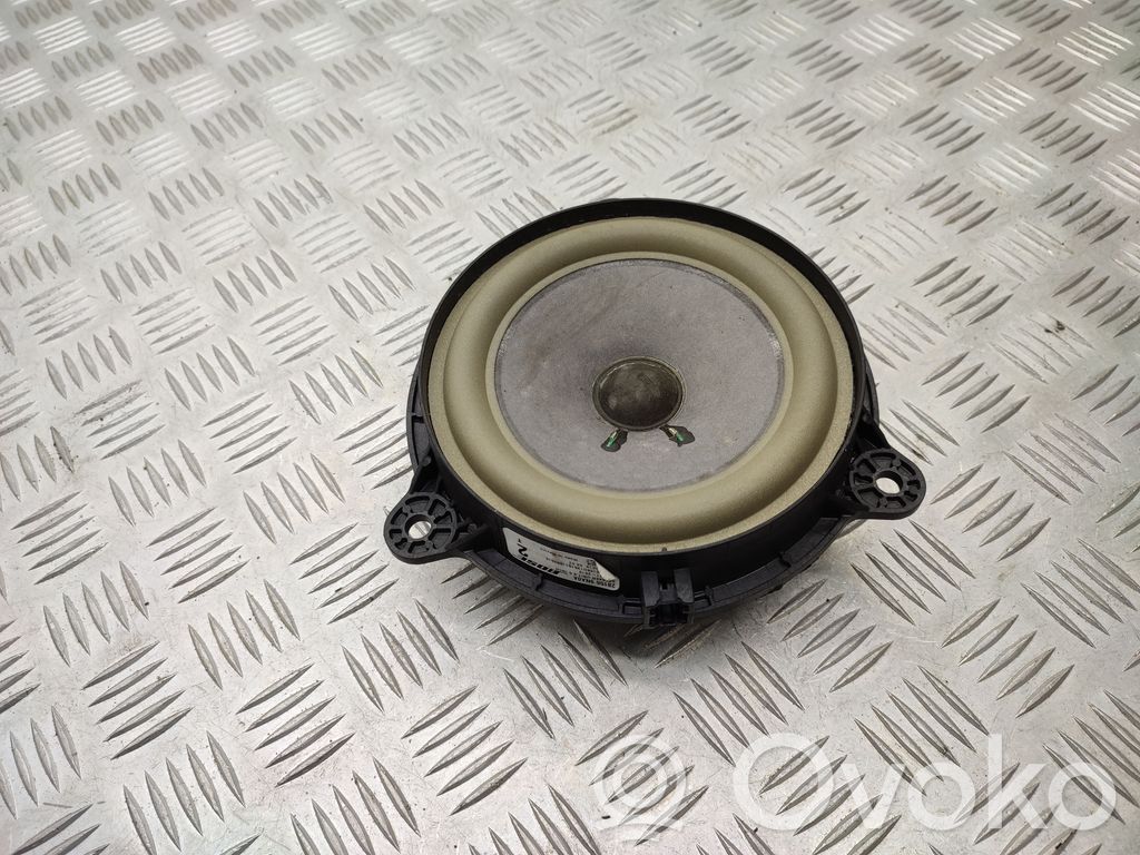 Nissan X-Trail T32 Front door speaker 