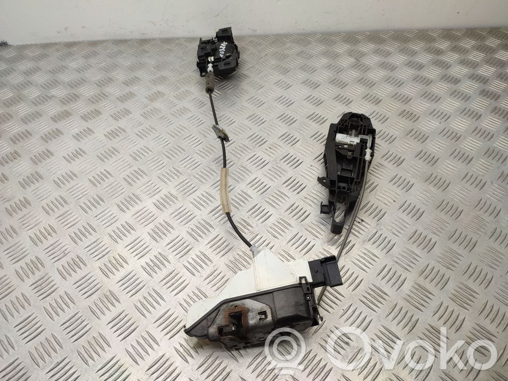 Citroen C4 Cactus Front door lock 
