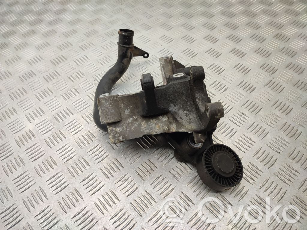 Ohjaustehostimen pumpun kannake   059145169AA,059145201F