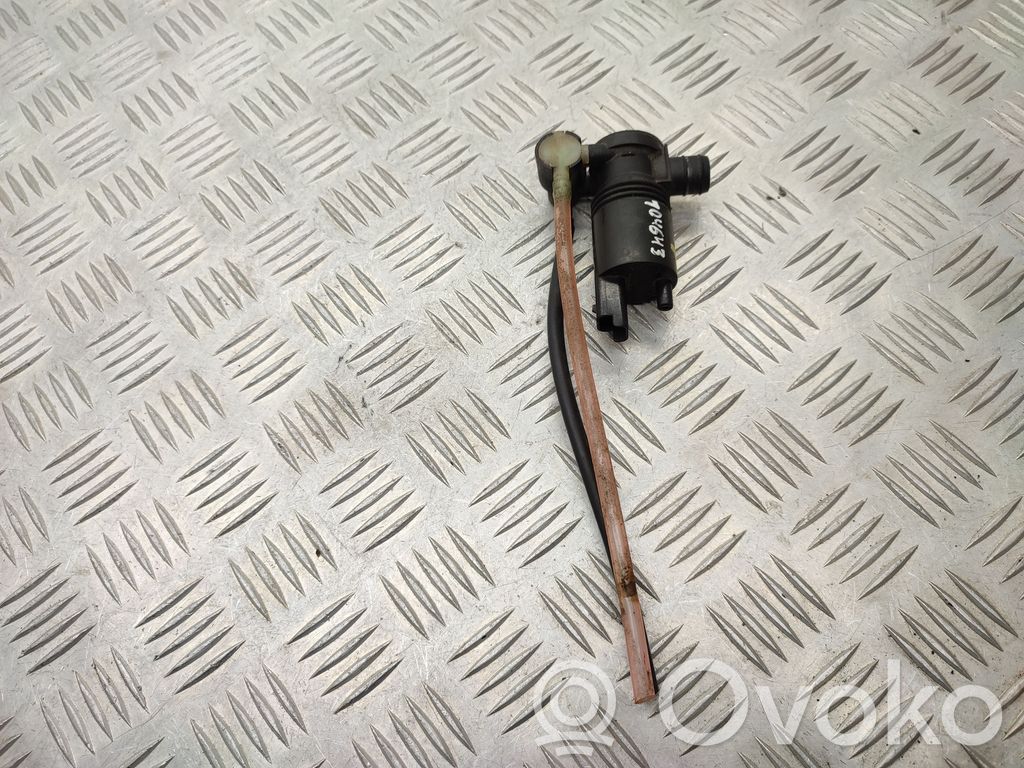Nissan X-Trail T32 Windscreen/windshield washer pump 