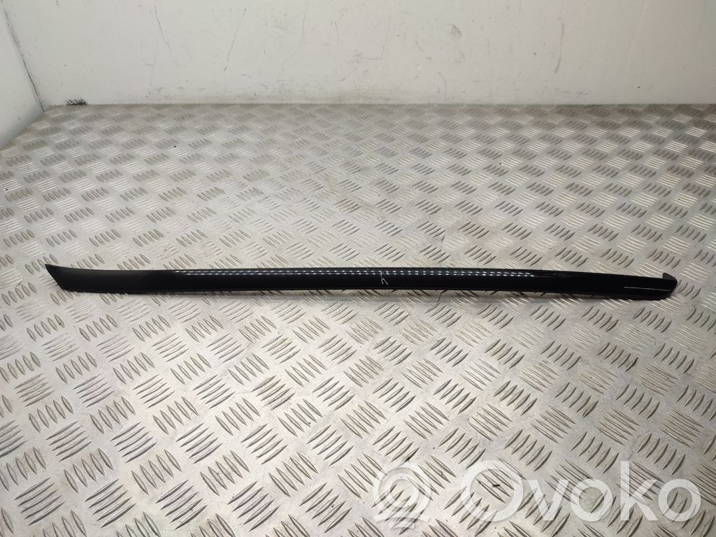 Volvo XC60 Windshield trim 