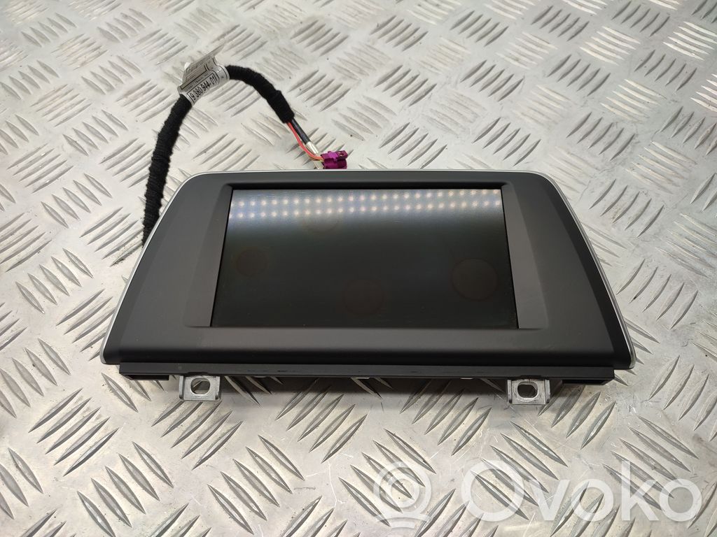 Monitor / wyświetlacz / ekran   9317941,931794104,19330410,193304