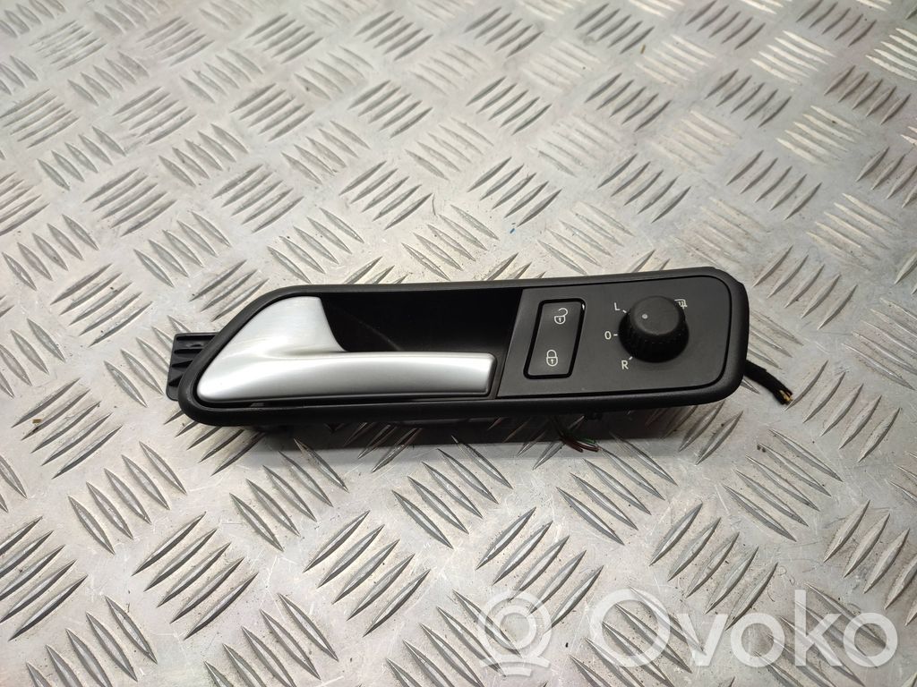 Volkswagen Caddy Front door interior handle 