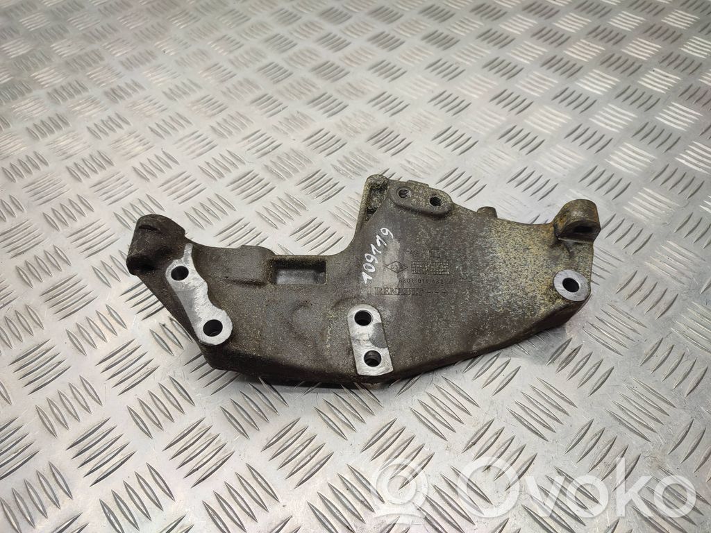 Engine mounting bracket   8201011432