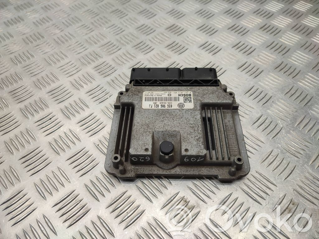 Volkswagen Golf Plus Engine control unit/module 