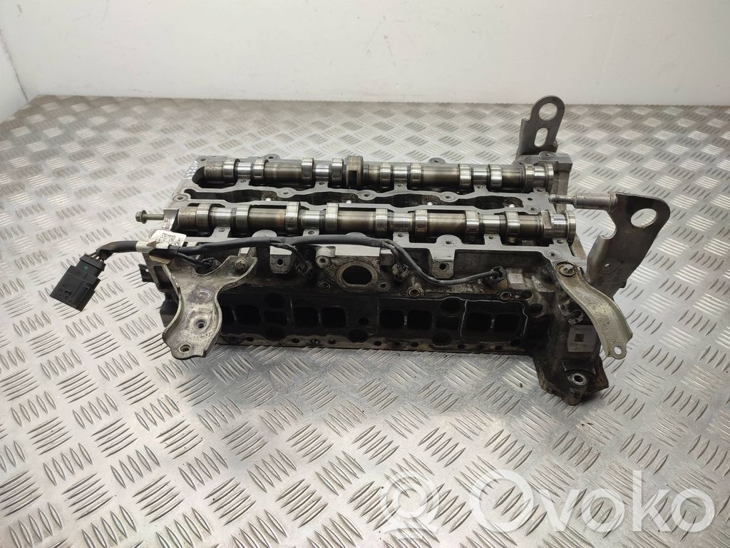 Mercedes-Benz Sprinter W906 Engine head 