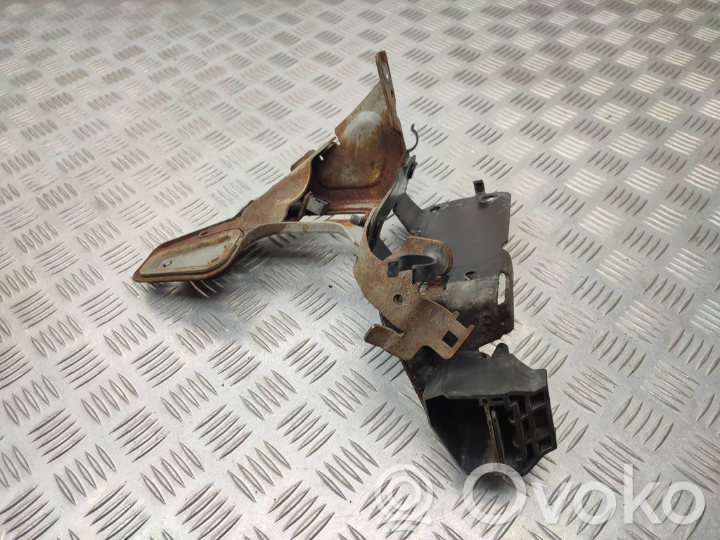 BMW 3 E90 E91 Webasto auxiliary heater mount bracket 