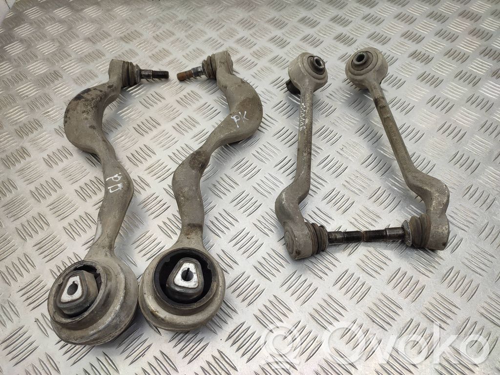 Brazo de suspensión delantero   6763700,6763699,AW6082