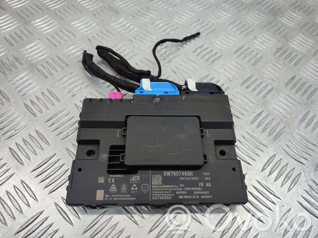 Audi A4 S4 B9 Gateway control module 