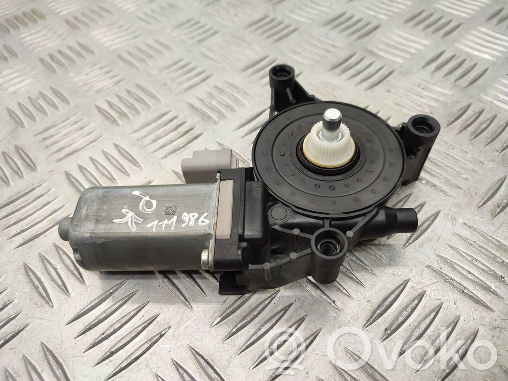 Opel Combo E Motor del regulador de la ventanilla de la puerta delantera 
