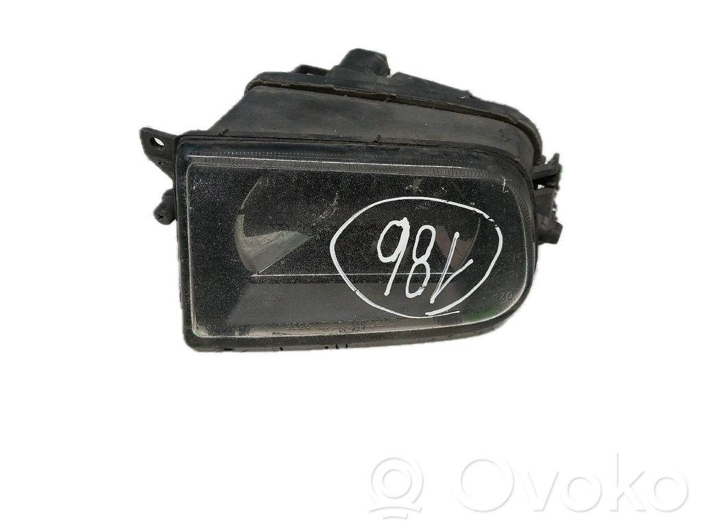 Front fog light   DIREITO,37020749