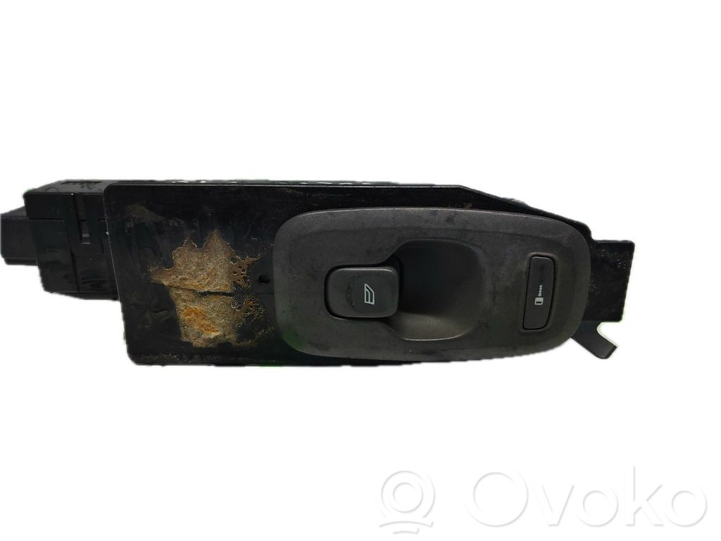 Electric window control switch   9452961