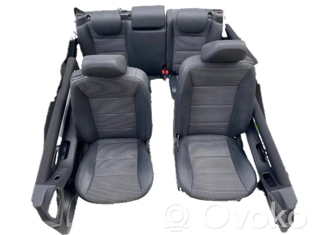 Mercedes-Benz A W169 Sėdynių komplektas 