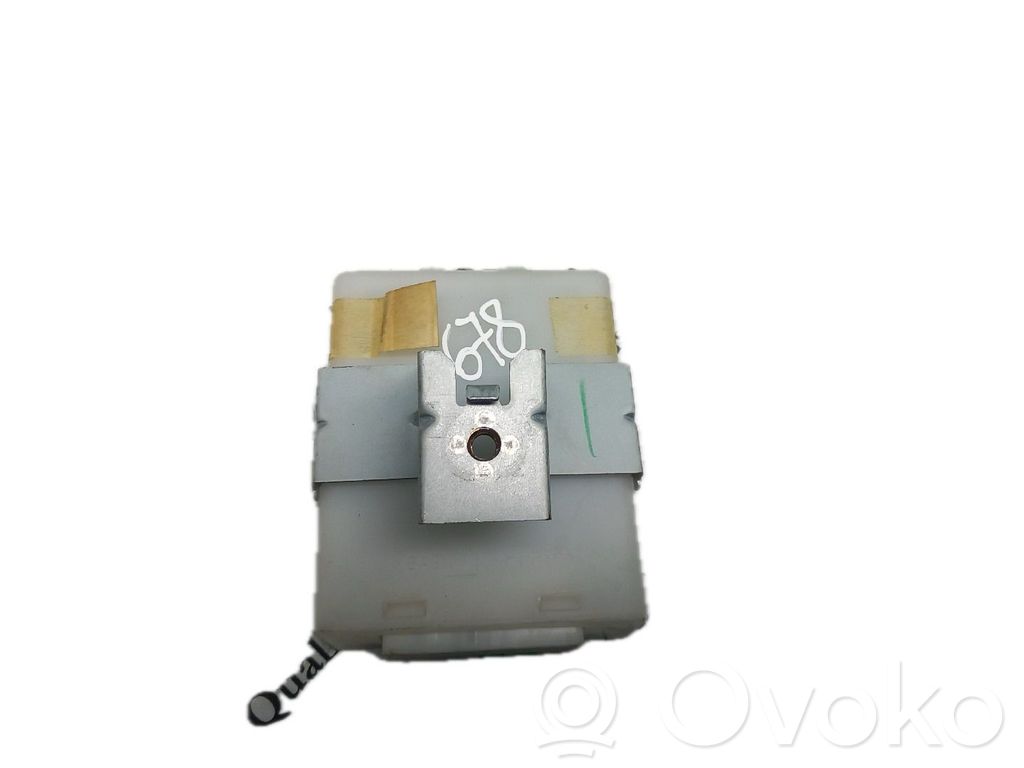 Other control units/modules   97RIO12023,3717162J20