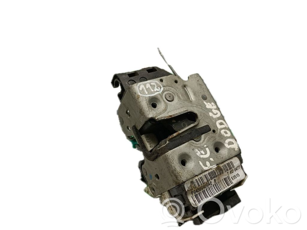 Priekšpusē slēdzene   P04589409AE
