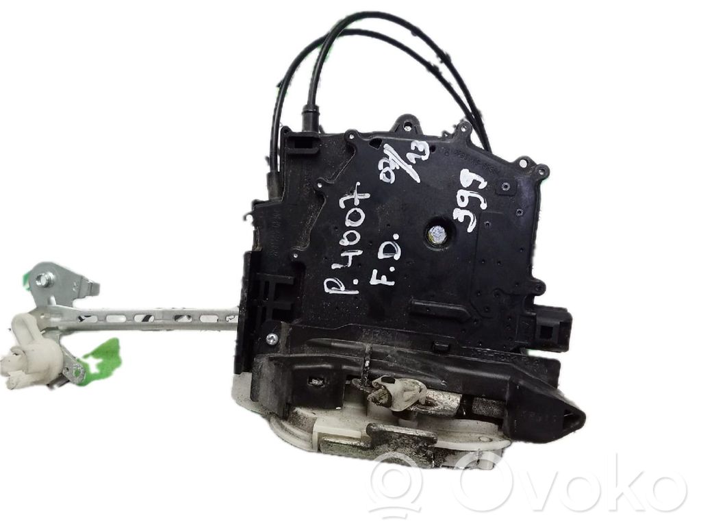 Peugeot 4007 Front door lock 