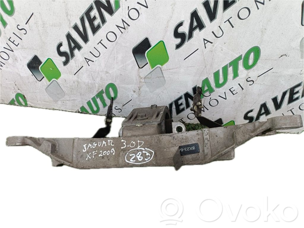 Engine mount bracket   8X236A026B