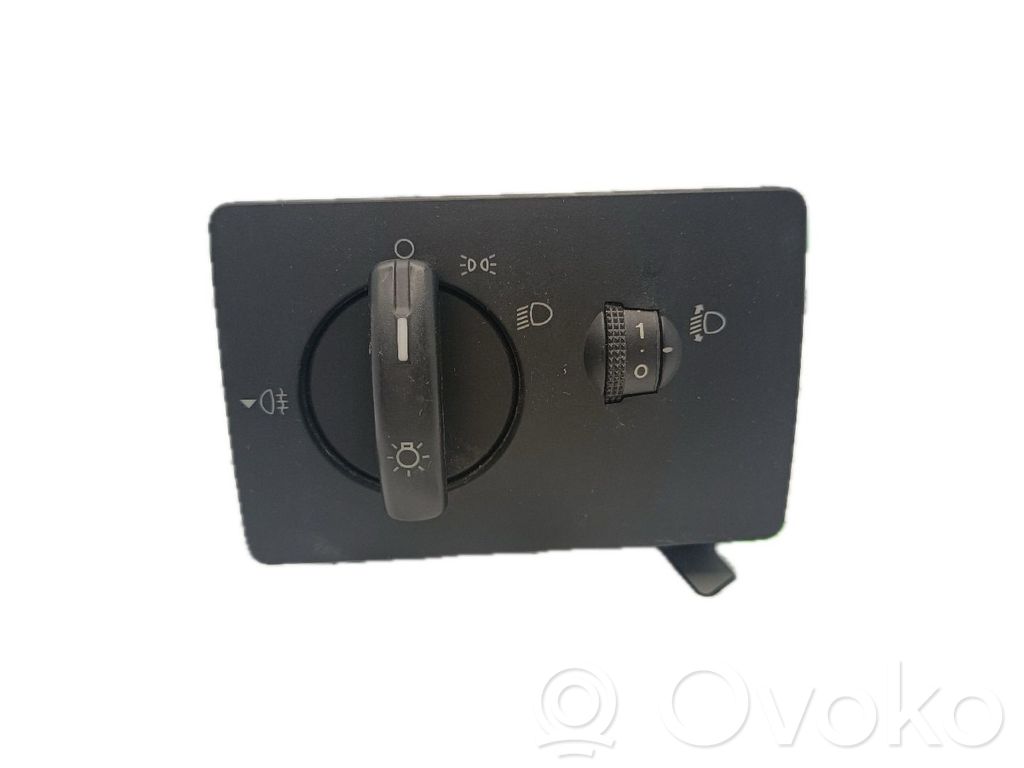 Lichtschalter   6S6T13A024EA
