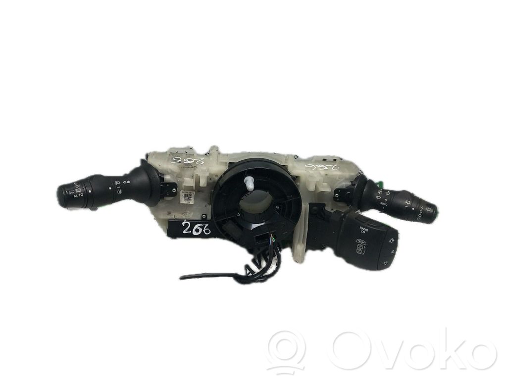 Renault Megane III Kiti jungtukai/ rankenėlės/ perjungėjai 