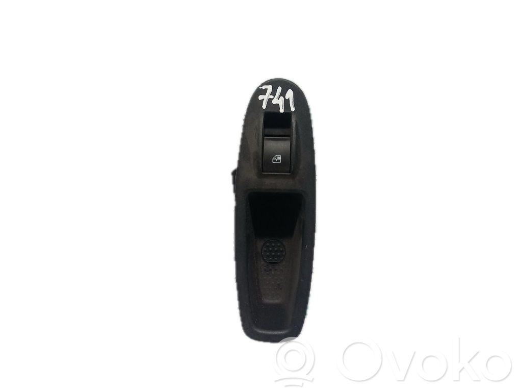 Electric window control switch   735531348