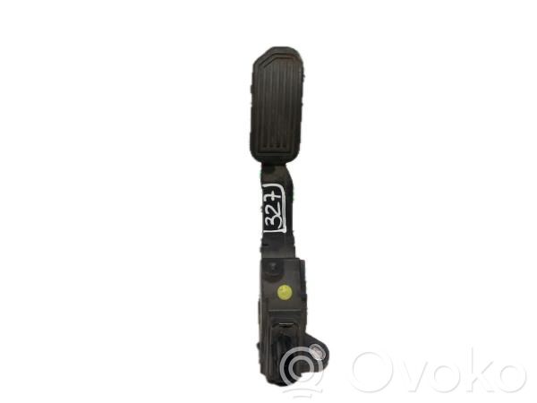 Accelerator throttle pedal   781100W040