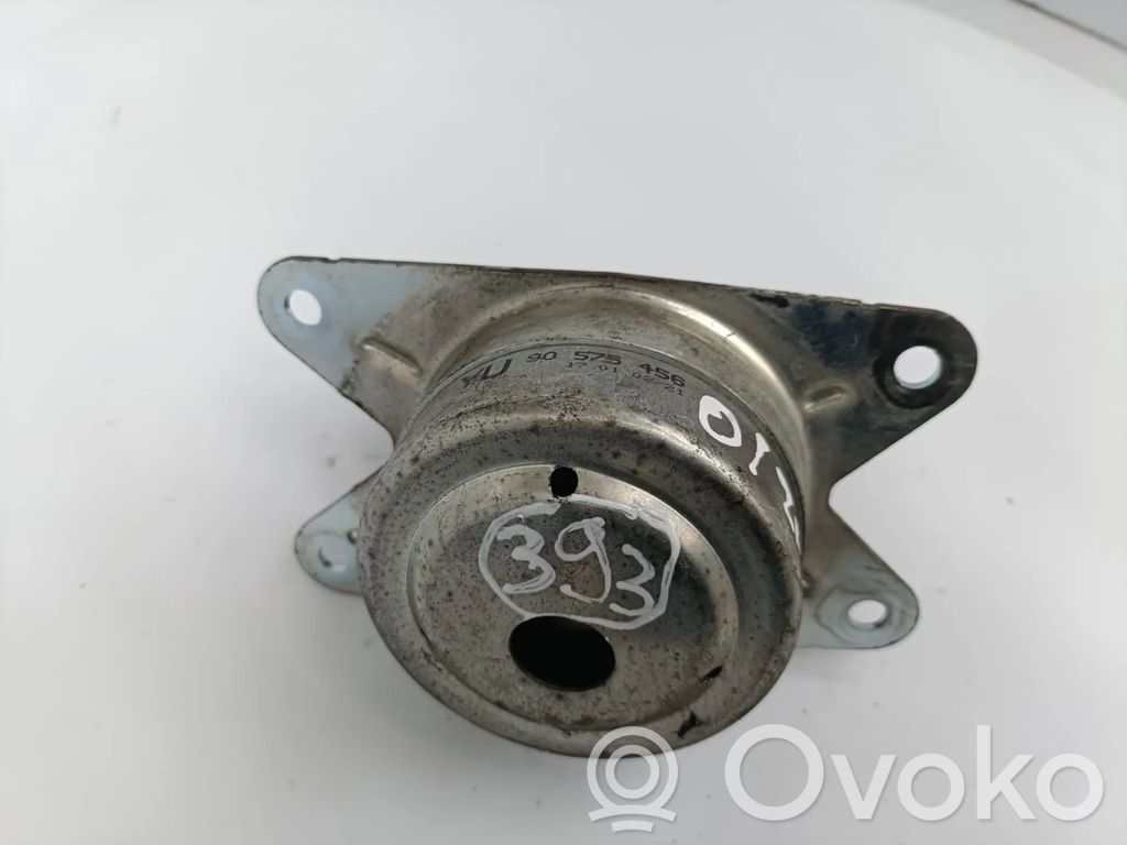 Engine mount bracket   90575456