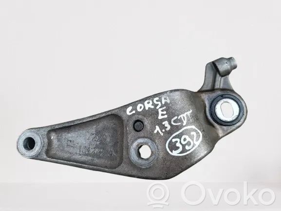 Opel Corsa E Engine mount bracket 