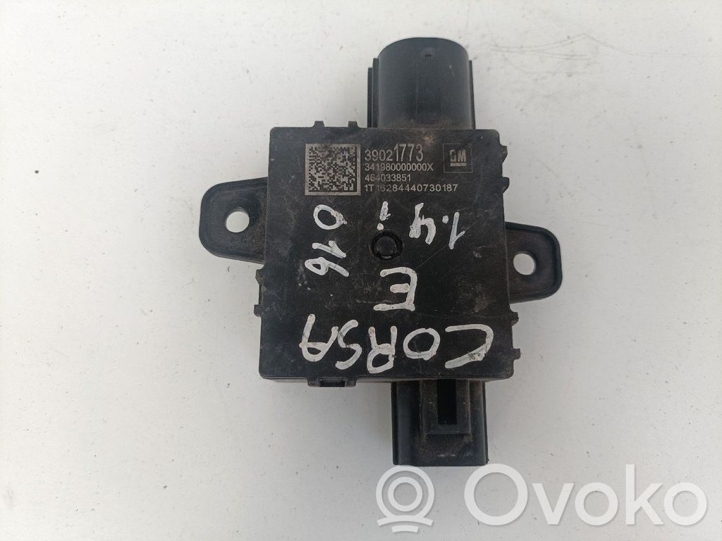 Opel Corsa E Salono pečiuko ventiliatoriaus rėlė 