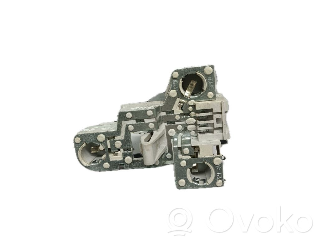 Tail light bulb cover holder   DIREITO