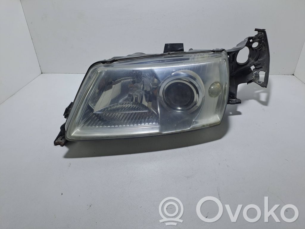 Saab 9-5 Phare frontale 