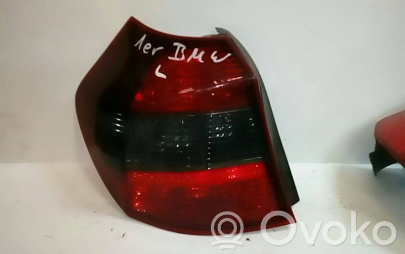 Tailgate rear/tail lights   692450112