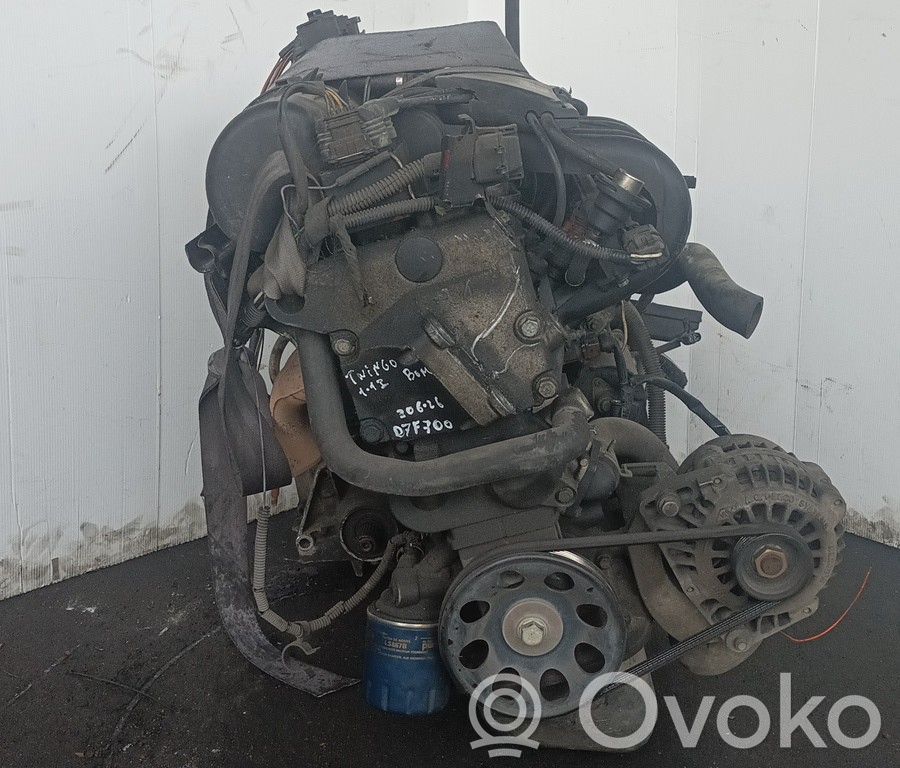 Двигатель   D7F700
